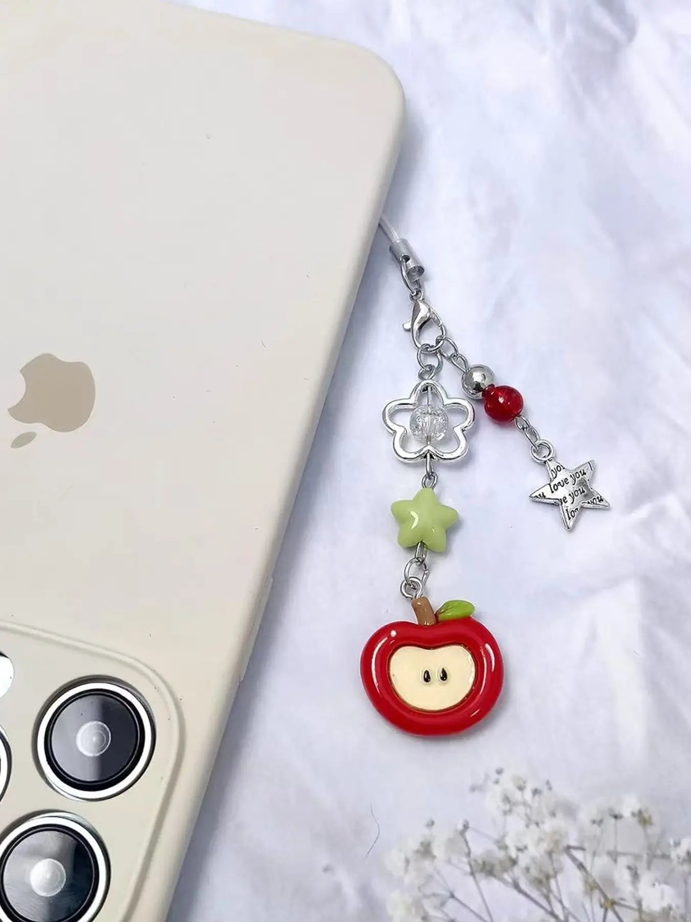 2PCS Cute Cellphone Charms Aesthetic Y2K Pink Guitar Strawberry Star Phone Straps Key Chains for Keys Bags Camera Phone Accessories Phone Decor Phone Ornament