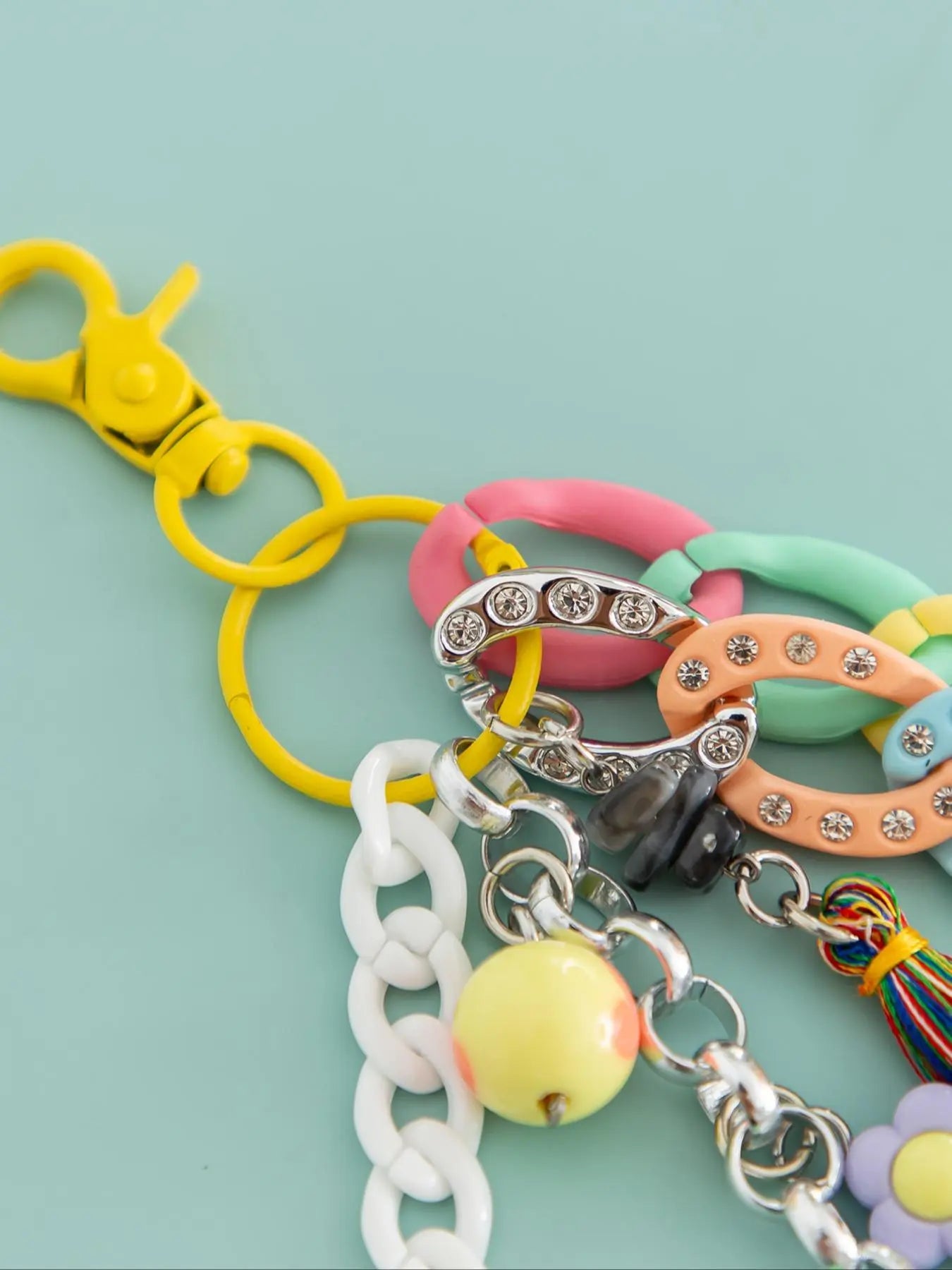 Cute Flower & Heart & Tassel & Chain Design Keychain, Floral Pattern Keychain, Keychain Wristlet Strap, Fashionable Phone Lanyard, Anti-Lost Phone Strap for Women & Girls, Mobile Phone Decoration Accessories, Cute Keychain Accessory